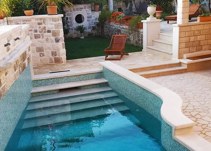 Laurus Brac Sumartin