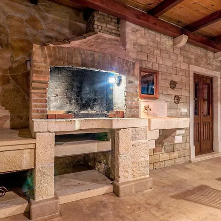 Villa Laurus Brac فيلة